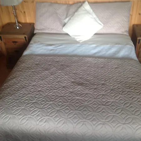 Laune Bridge House Guest Panzió 4*